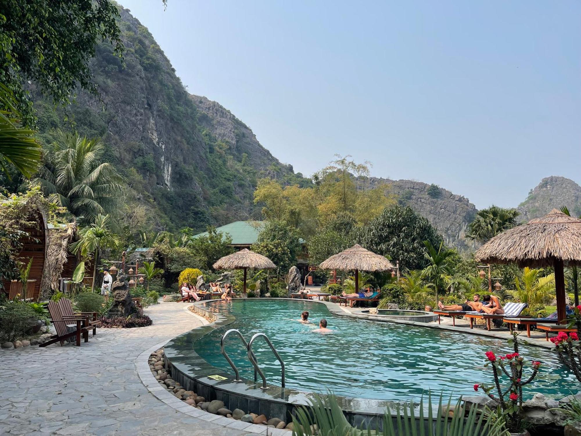 The Goat Boutique Resort Нин Бин Екстериор снимка